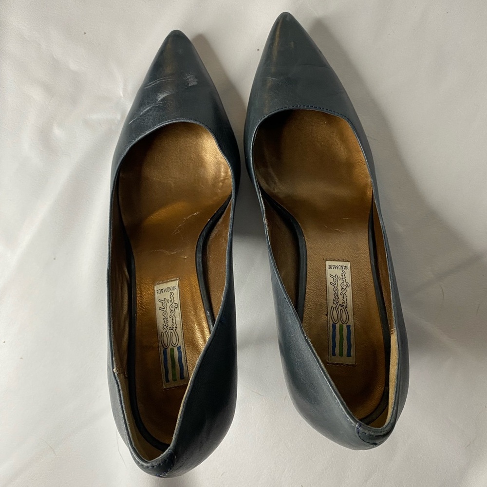 High Heels - Picture 3 of 4